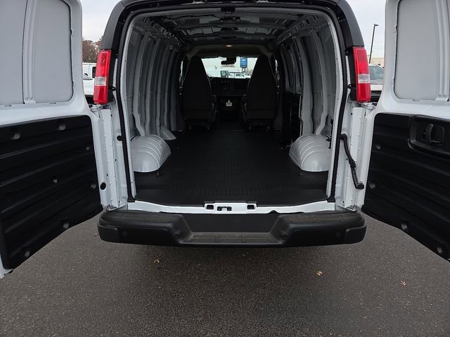 New 2025 Chevrolet Express 2500 w/ Driver Convenience Package RWD image 8