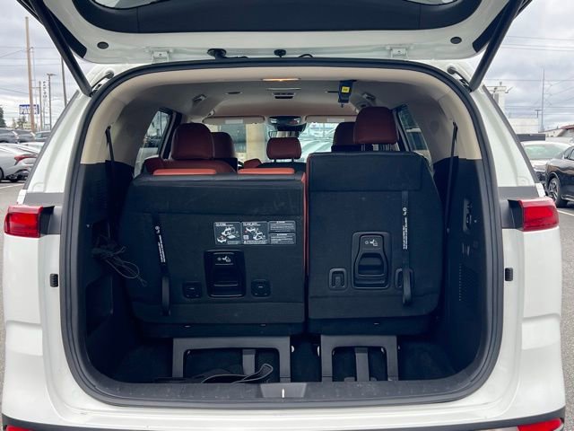 Certified 2024 Kia Carnival SX image 8