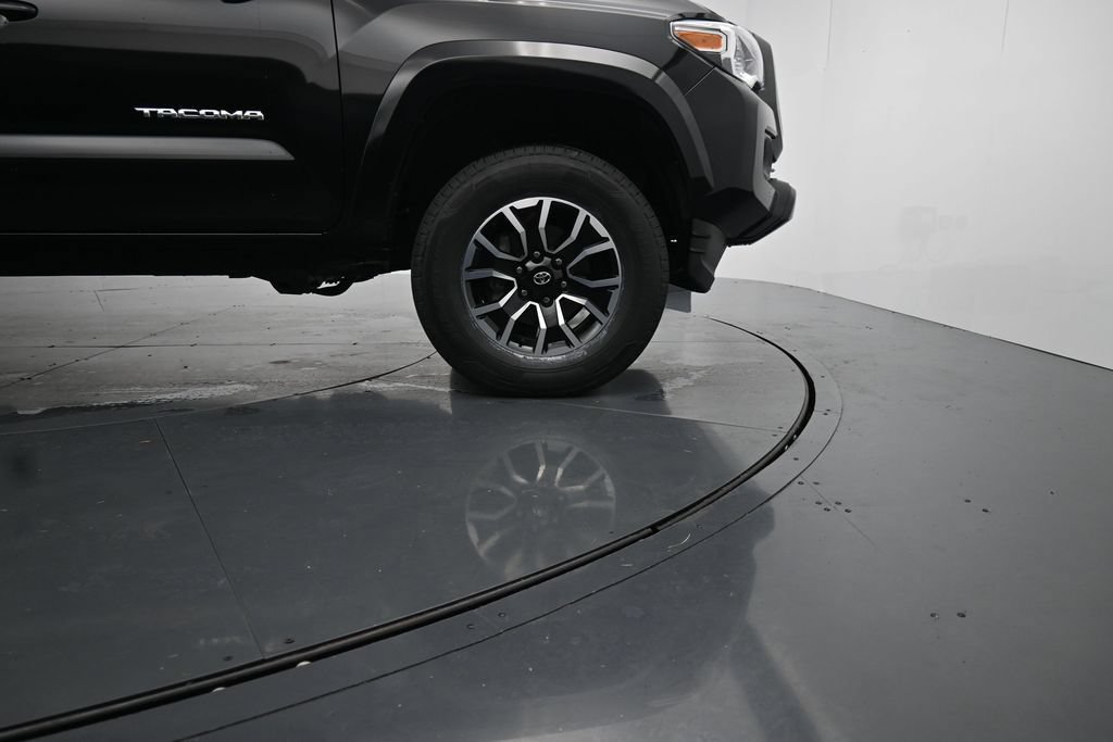Used 2023 Toyota Tacoma TRD Sport w/ Advanced Technology Package AWD/4WD image 11