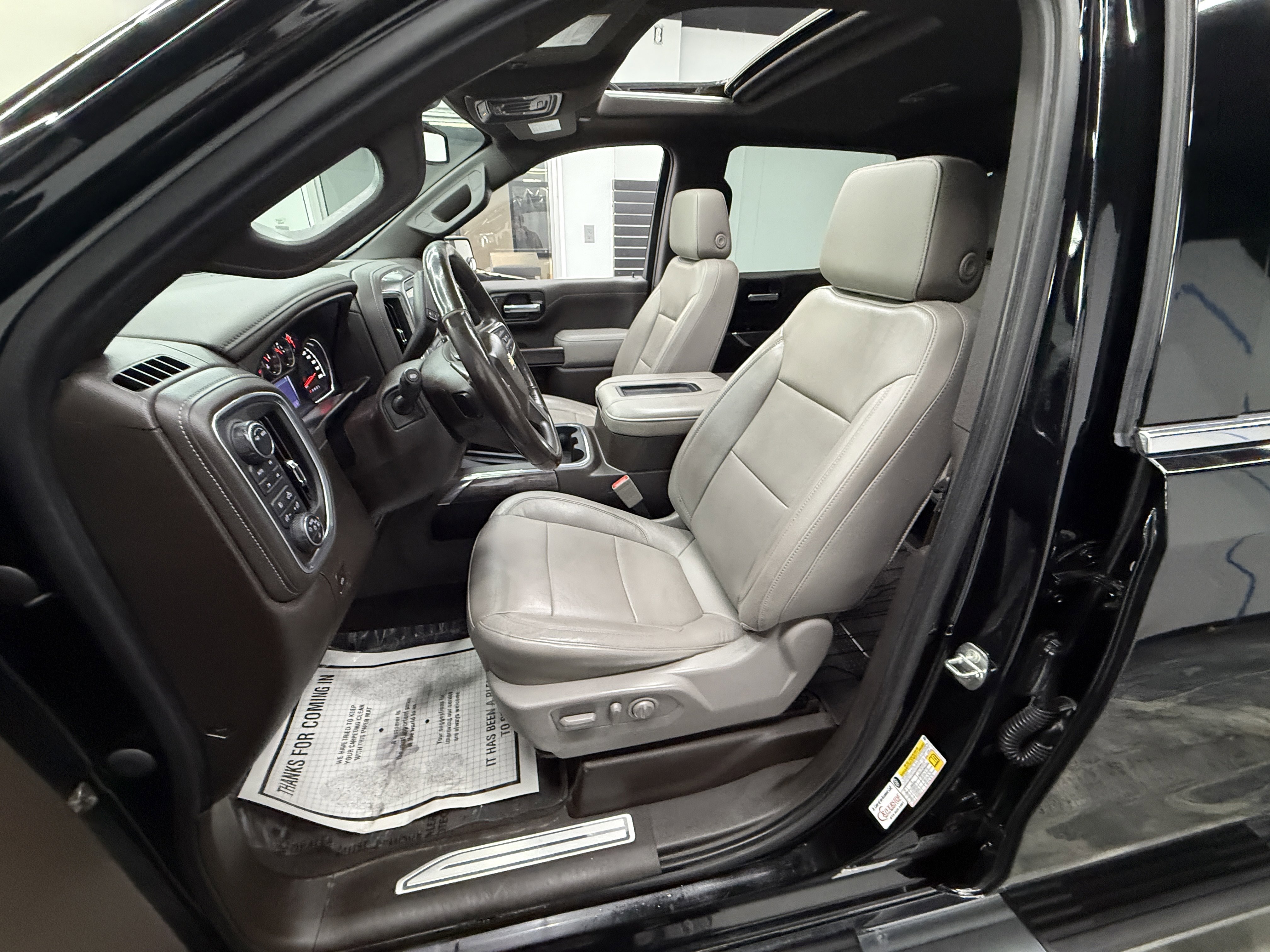 Used 2020 Chevrolet Silverado 1500 LTZ w/ LTZ Premium Package image 13