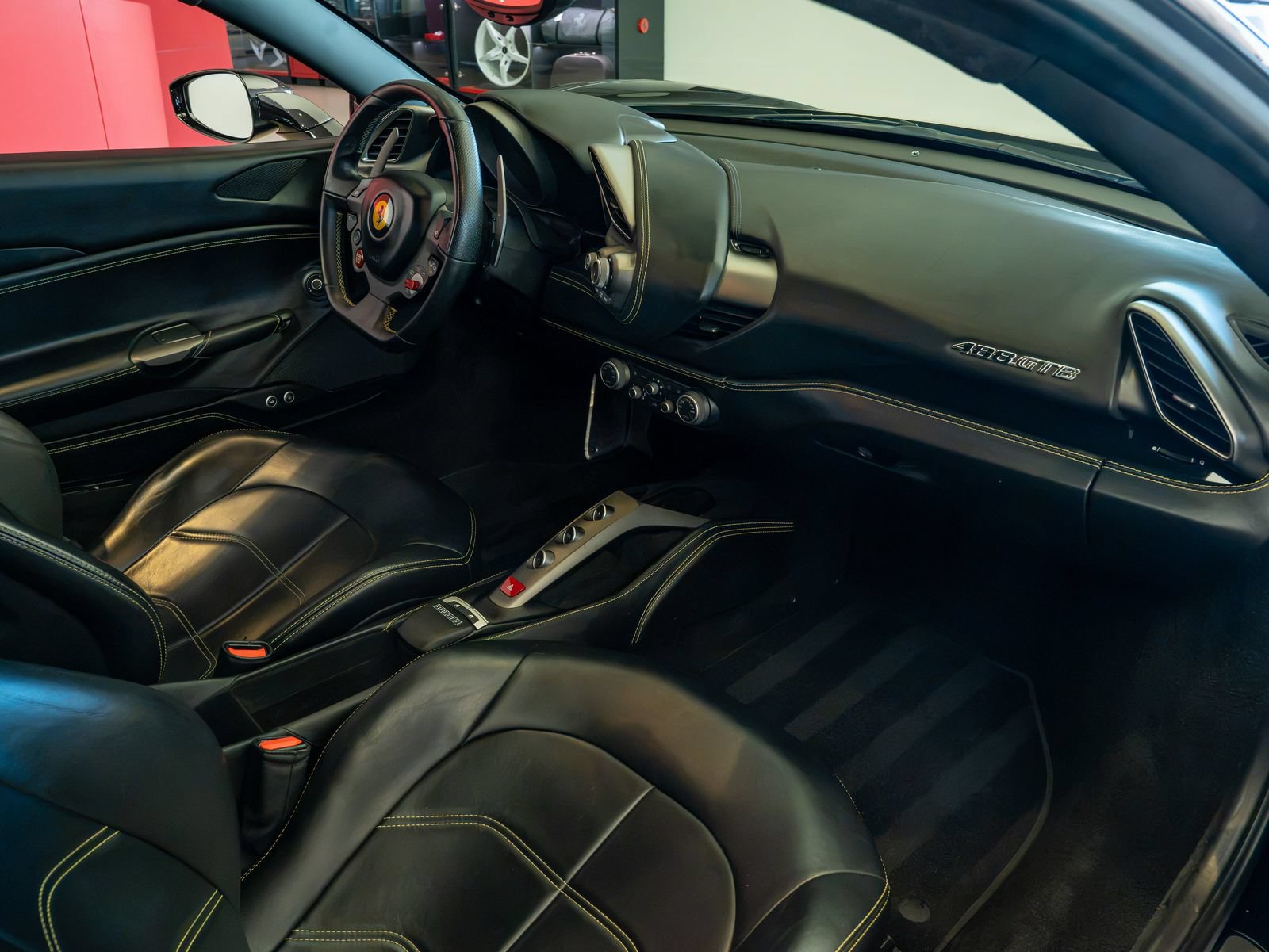 Certified 2016 Ferrari 488 GTB RWD image 17