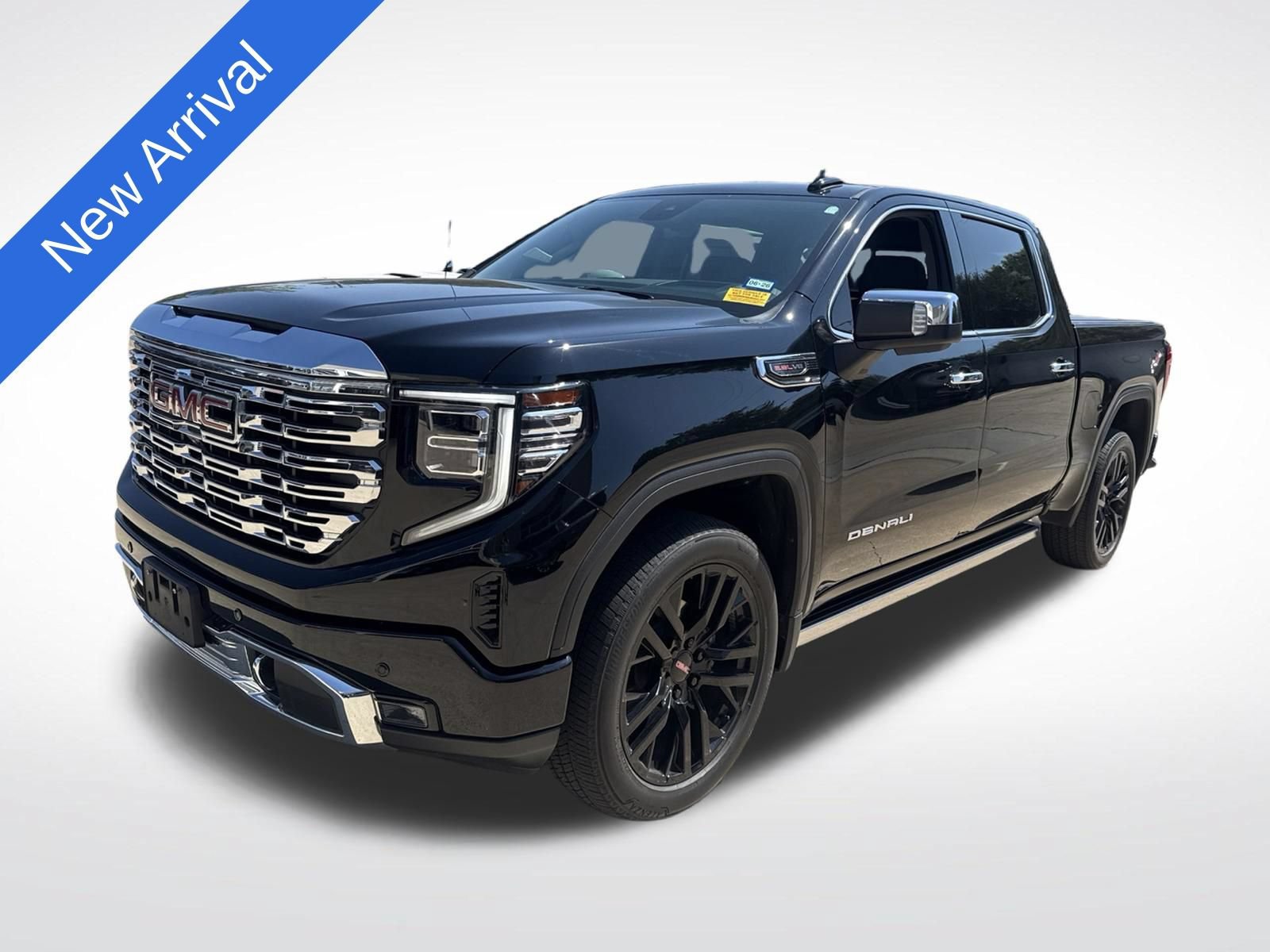 Used 2023 GMC Sierra 1500 Denali w/ Denali Reserve Package AWD/4WD image 1