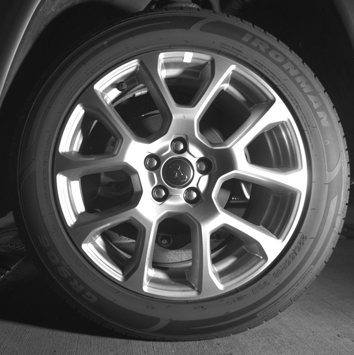 Used 2025 Jeep Compass Limited image 14