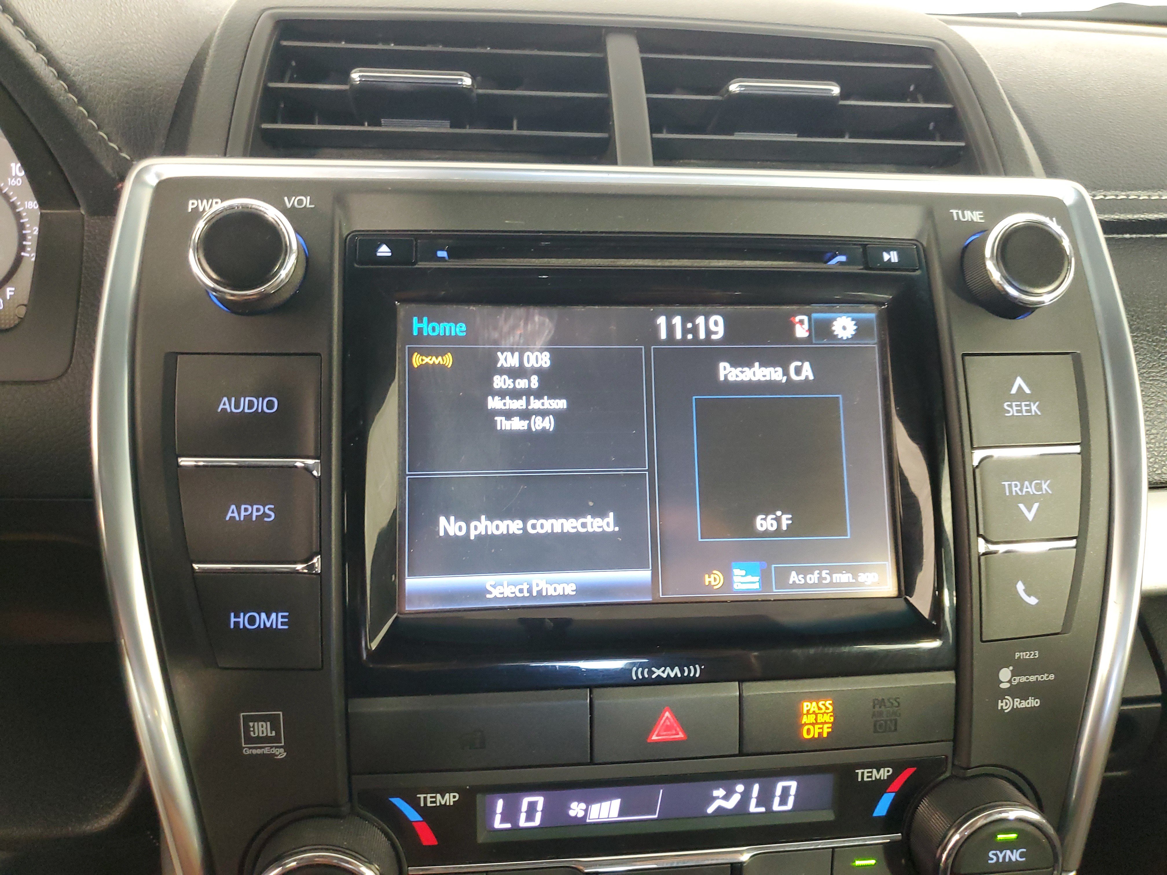Used 2017 Toyota Camry XSE w/ Moonroof Package FWD image 21