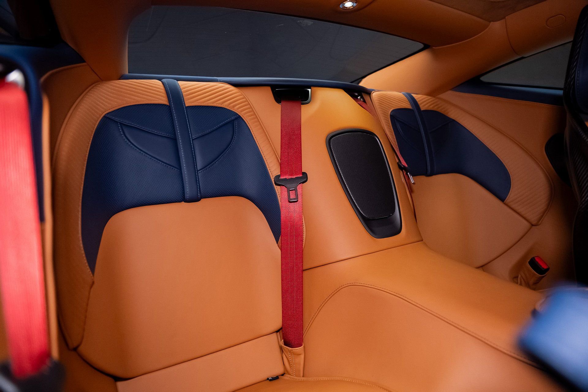 Used 2023 Aston Martin DBS Coupe RWD image 69