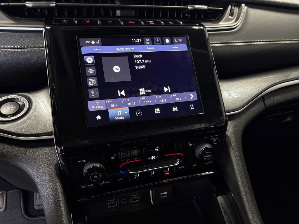 Used 2023 Jeep Grand Cherokee L Laredo w/ Luxury Tech Group I image 24