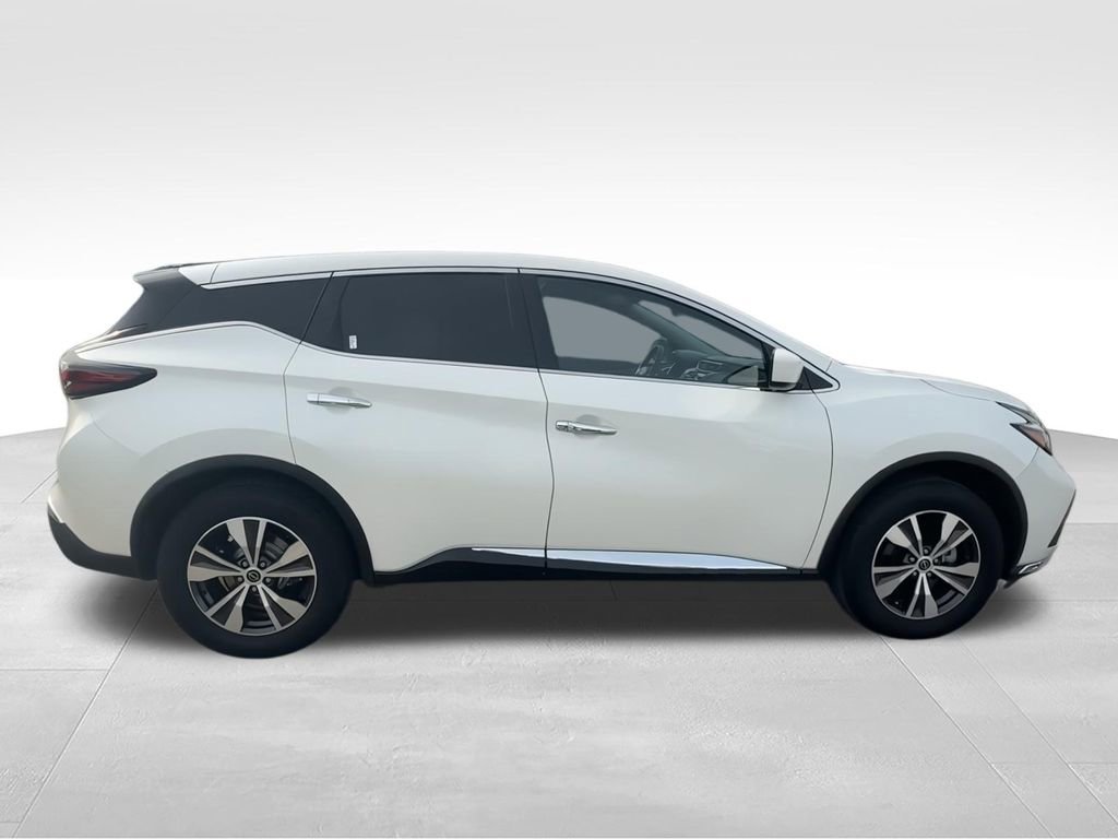 Used 2023 Nissan Murano S AWD/4WD image 9