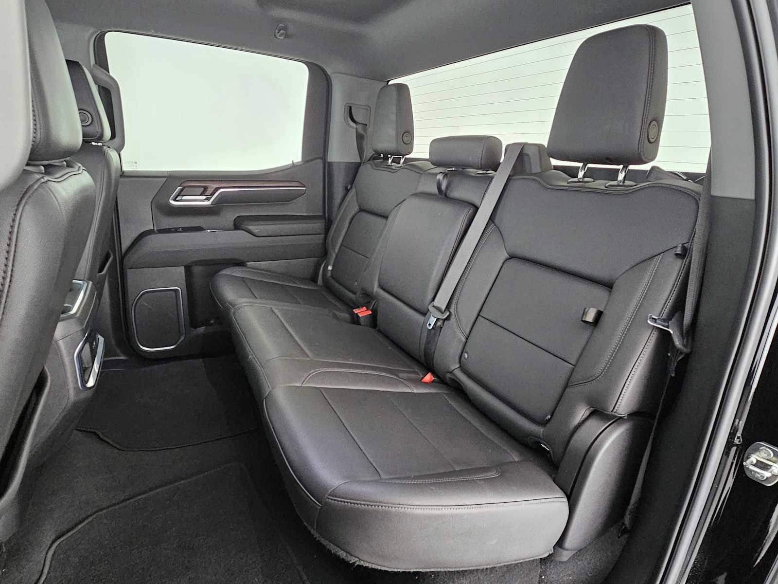 Used 2022 GMC Sierra 1500 SLT w/ SLT Convenience Package image 18