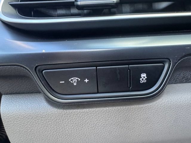 Used 2025 Kia Carnival FWD image 24