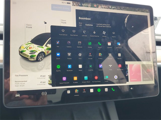 Used 2024 Tesla Model Y Long Range image 23