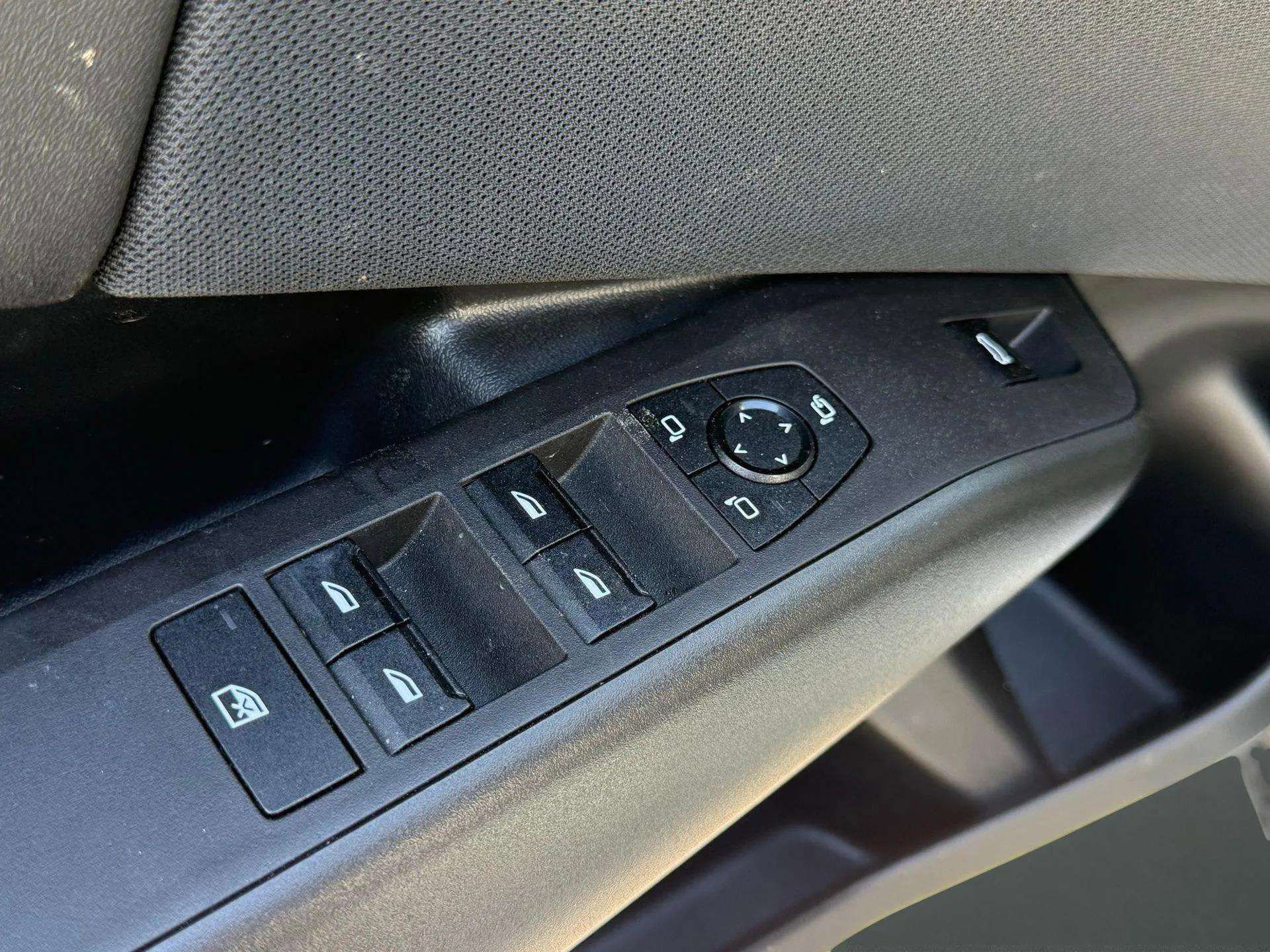 Used 2025 BMW X3 xDrive30i w/ Convenience Package image 42