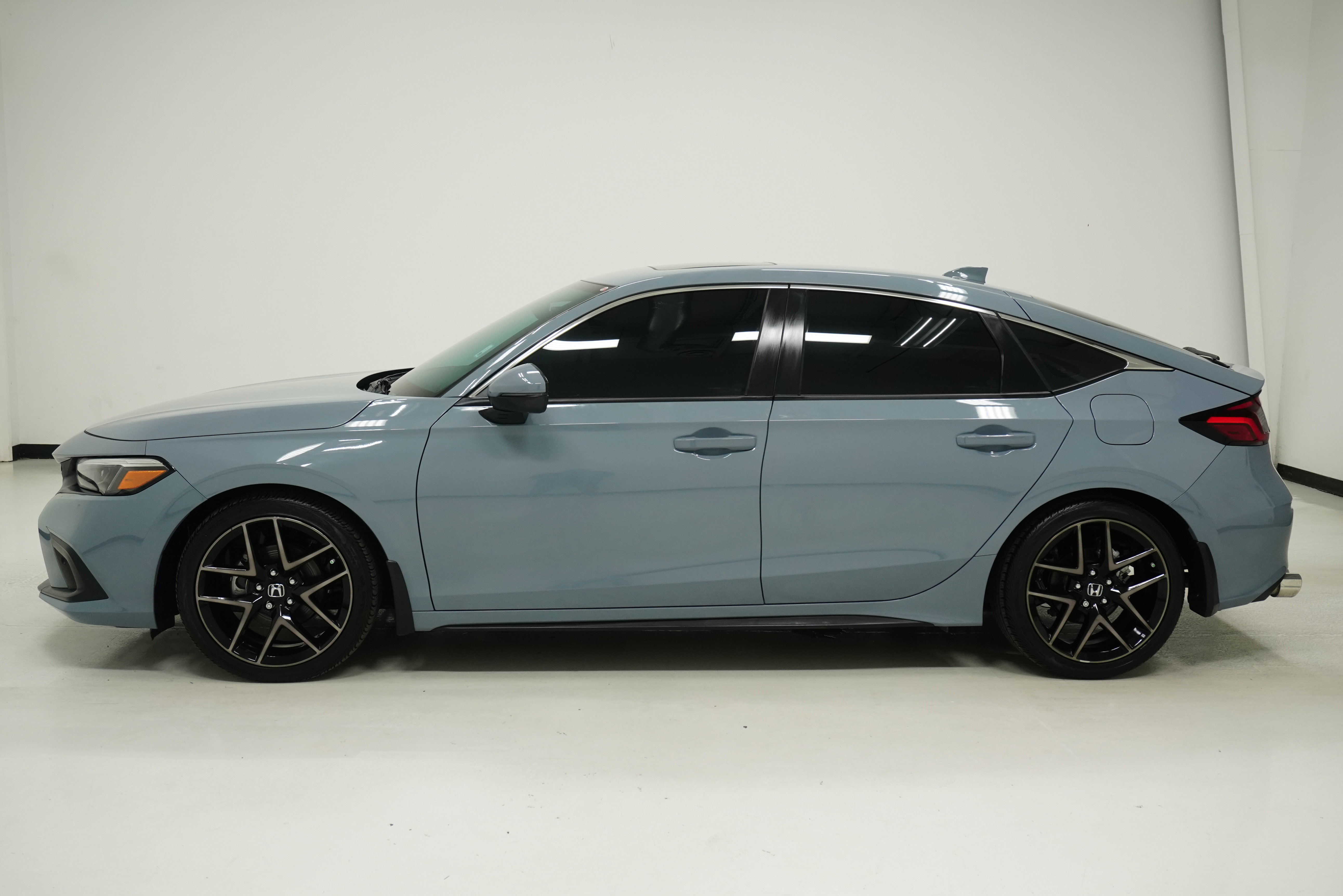 Used 2023 Honda Civic Sport Touring image 7