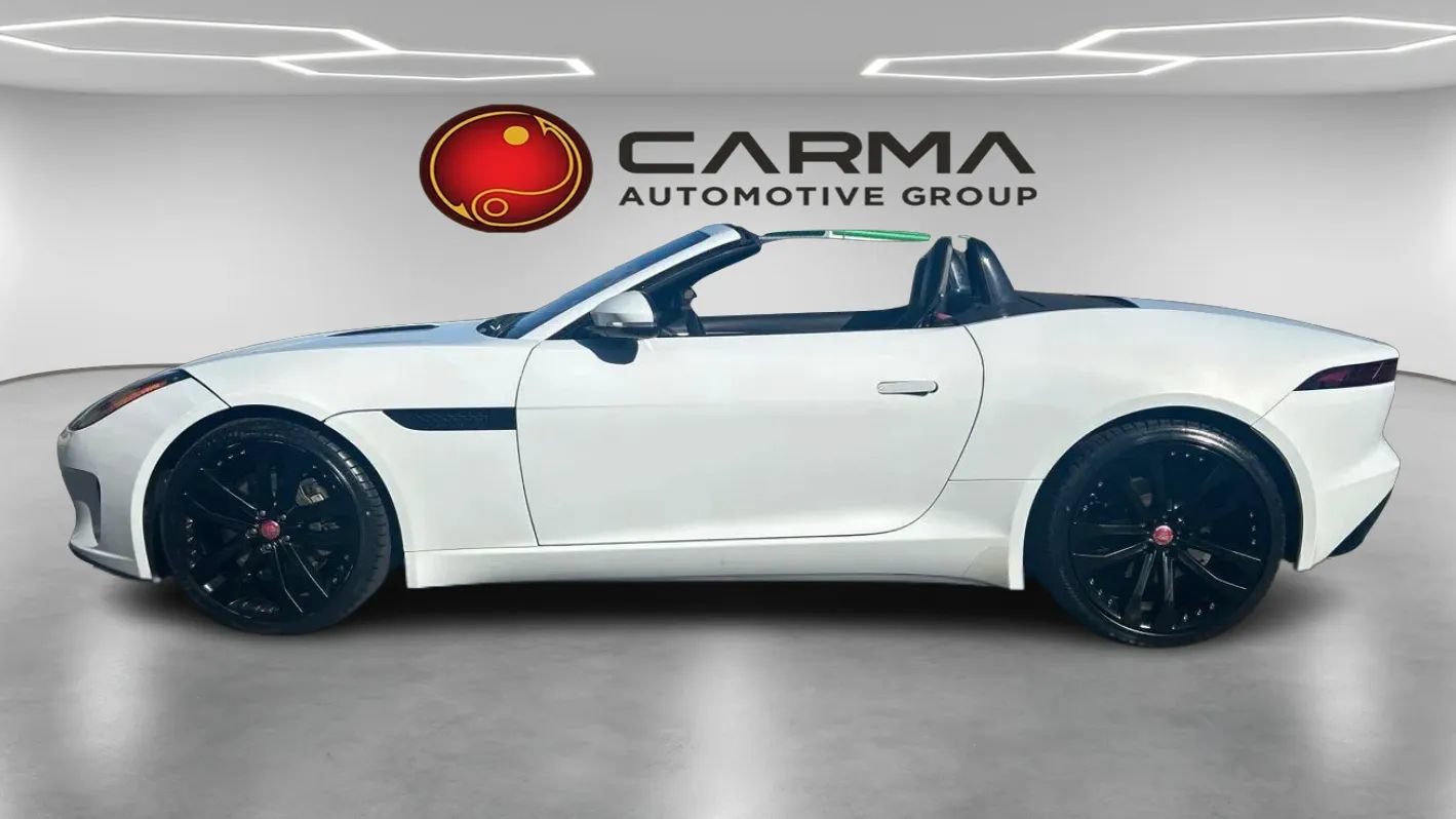 Used 2020 Jaguar F-TYPE Convertible RWD image 2