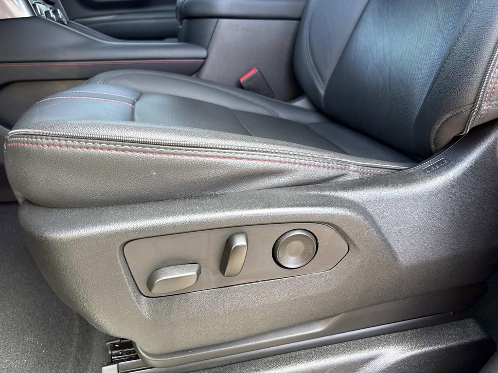 Used 2022 Chevrolet Tahoe RST w/ Luxury Package image 21