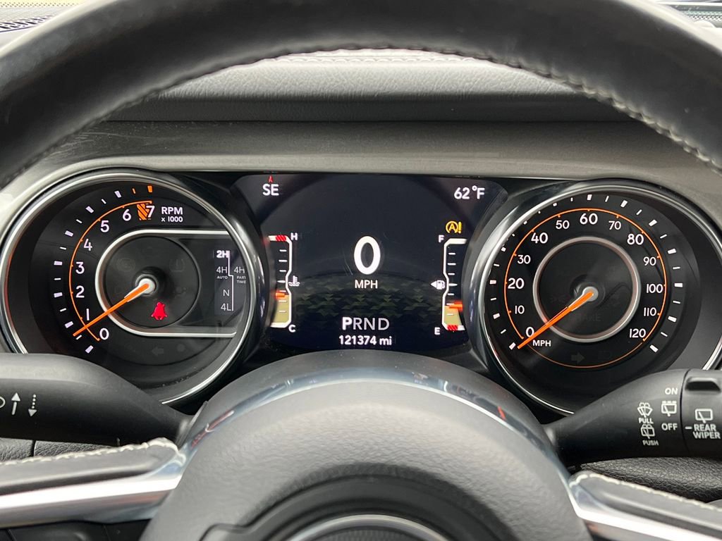 Used 2018 Jeep Wrangler Unlimited Sahara image 18