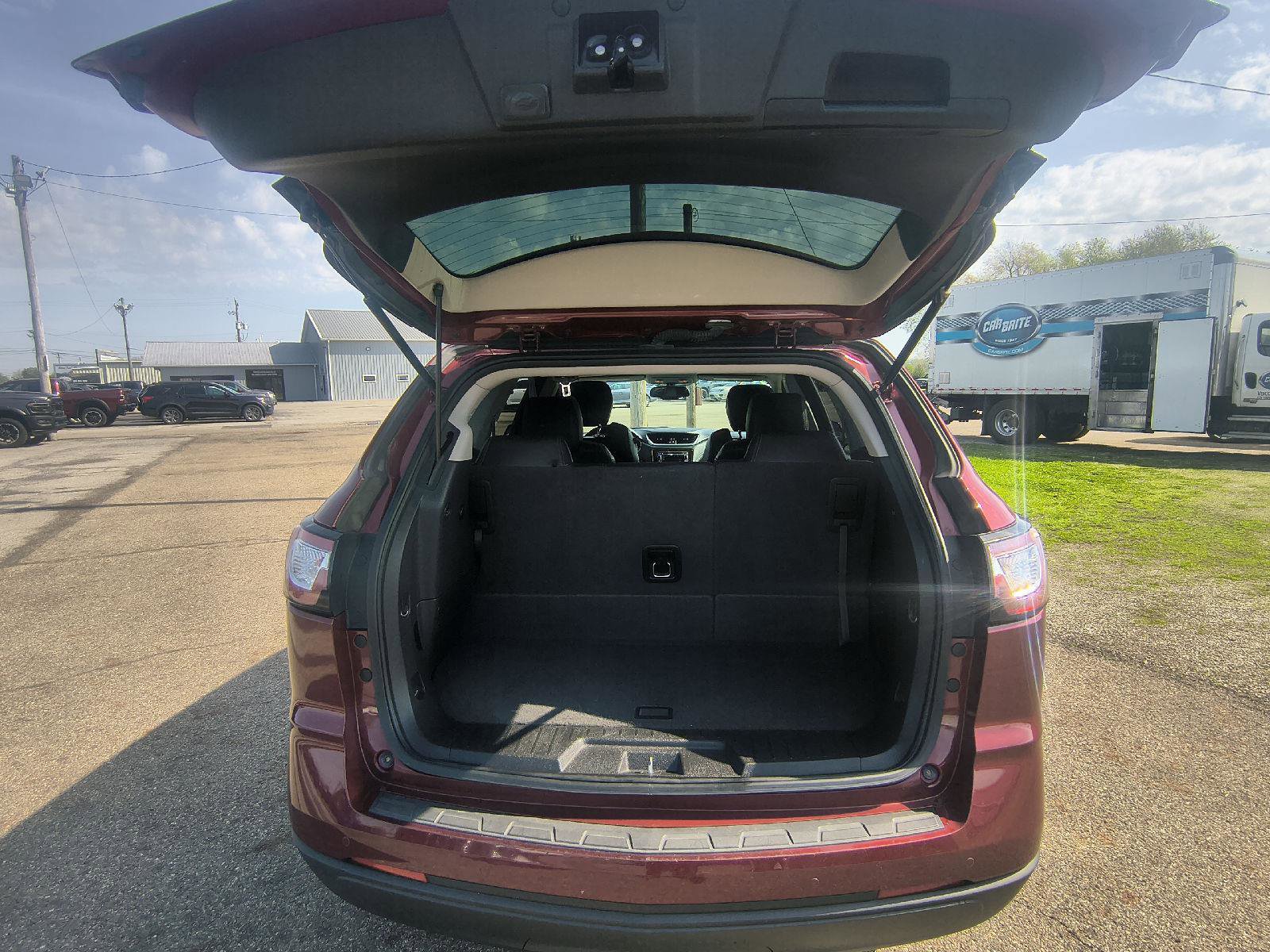 Used 2015 Chevrolet Traverse LT AWD/4WD image 22