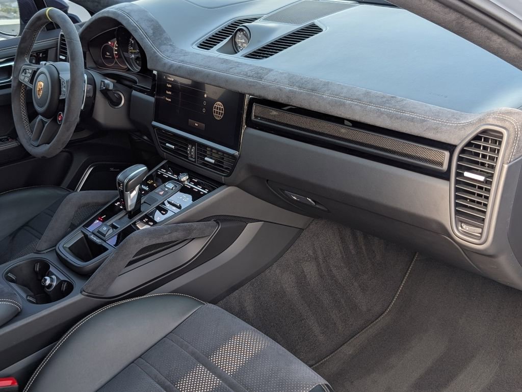 Certified 2022 Porsche Cayenne Turbo GT AWD/4WD image 13