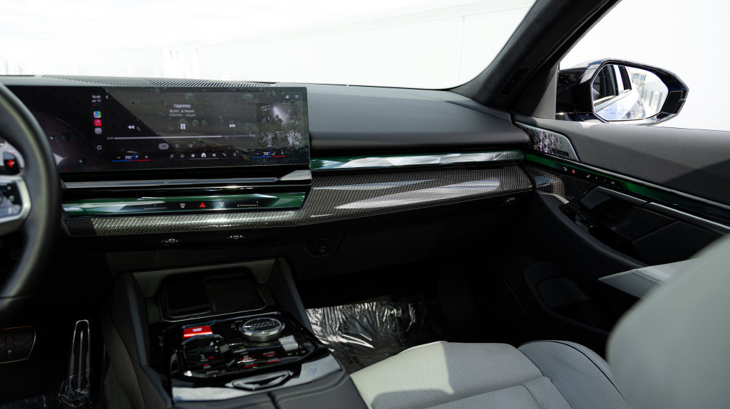 Used 2026 BMW M5 Touring AWD/4WD image 34