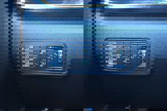 New 2026 GMC Terrain AT4 w/ Technology Package II image 30