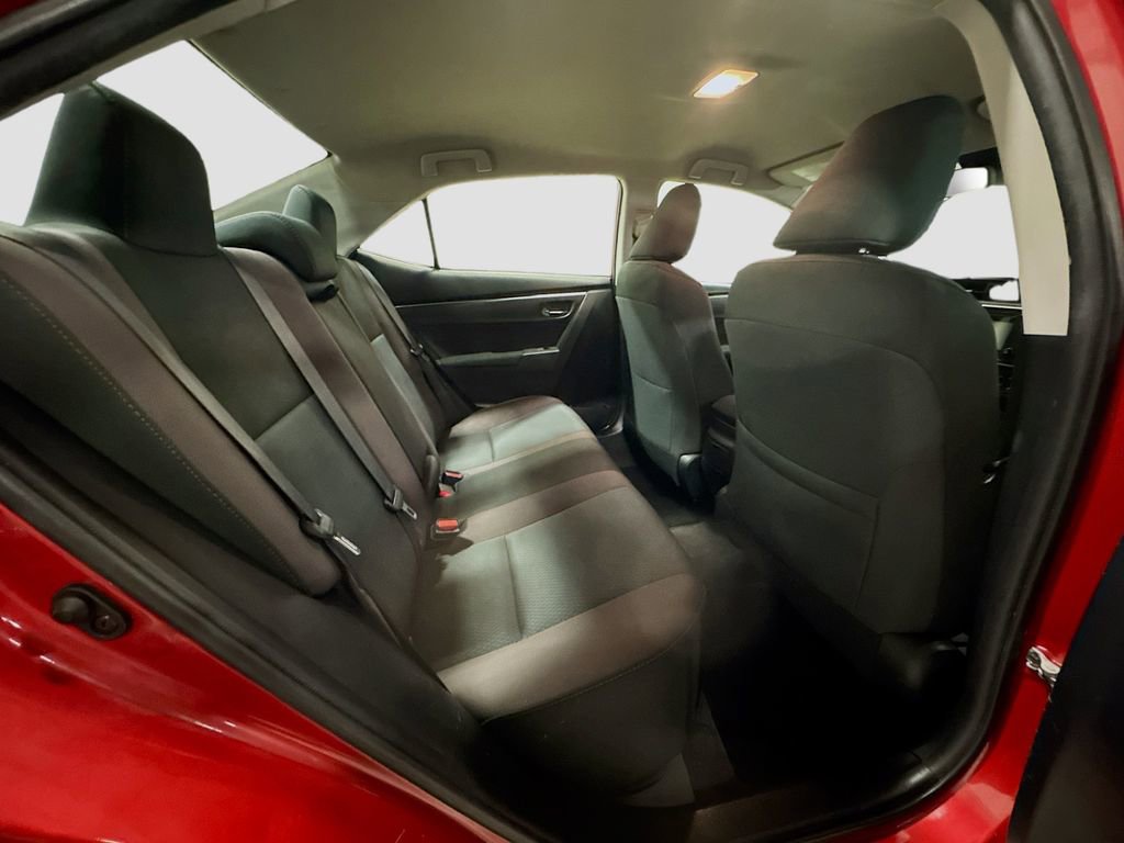 Used 2017 Toyota Corolla LE image 29