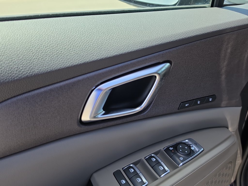 New 2027 Kia Carnival EX FWD image 20