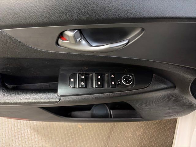 Used 2020 Kia Forte LXS image 15
