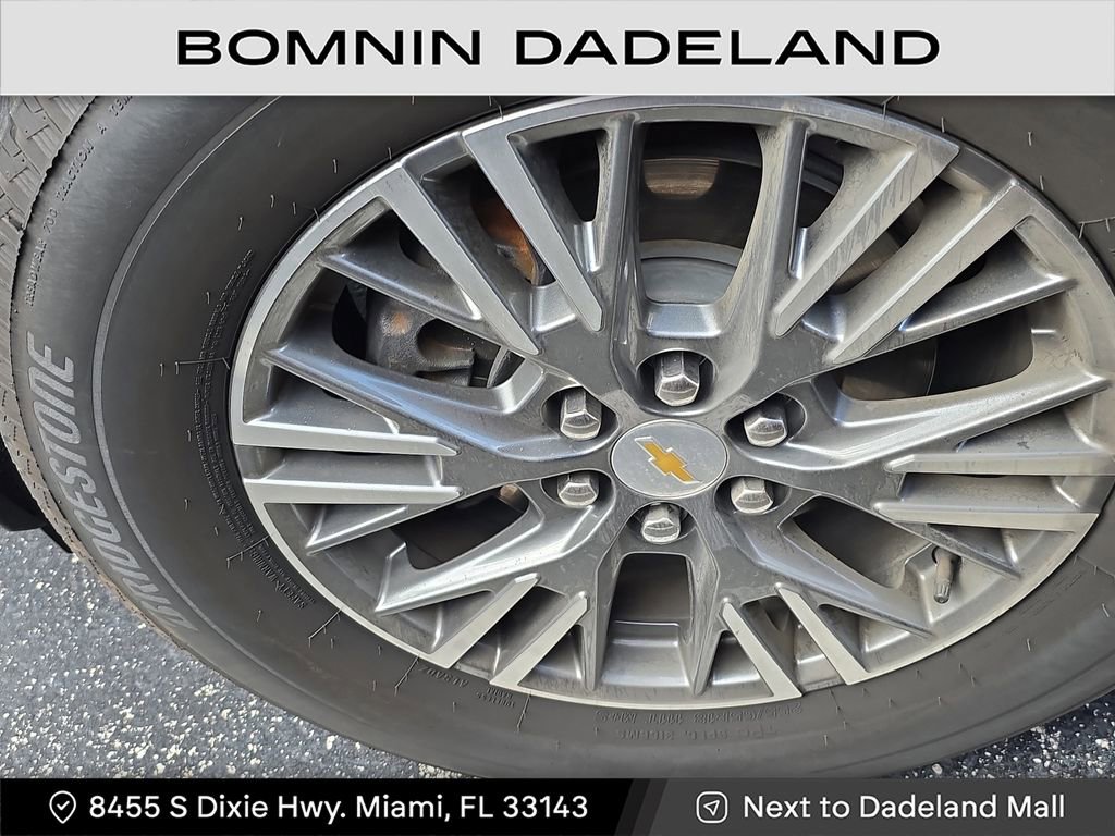 Used 2024 Chevrolet Traverse LT image 11