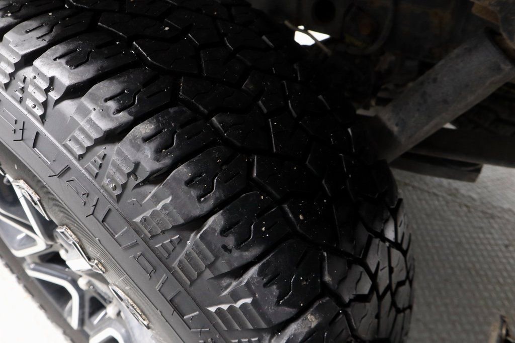 Certified 2021 Ford F150 Lariat w/ Equipment Group 502A High image 22