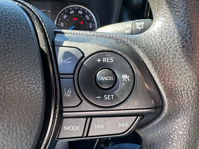 Used 2022 Toyota RAV4 LE image 36