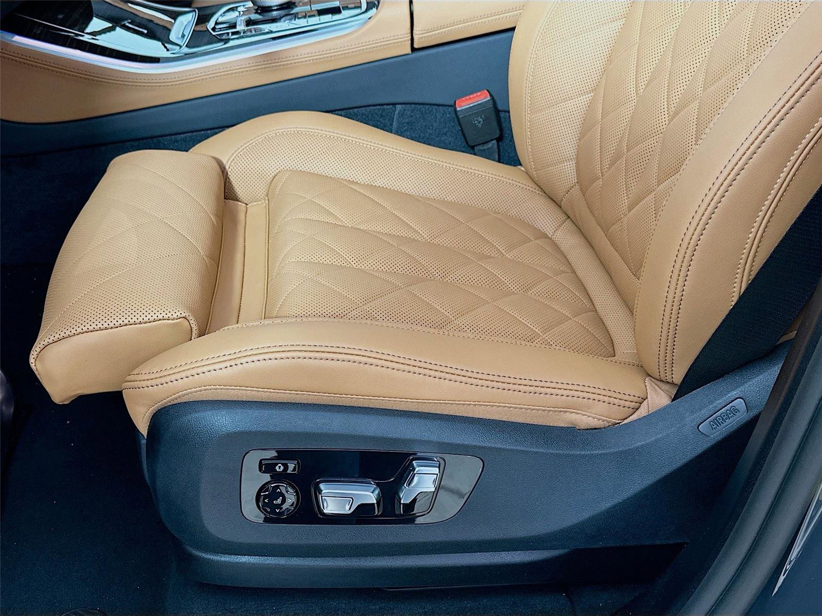 New 2026 BMW X5 xDrive50e w/ M Sport Package image 19