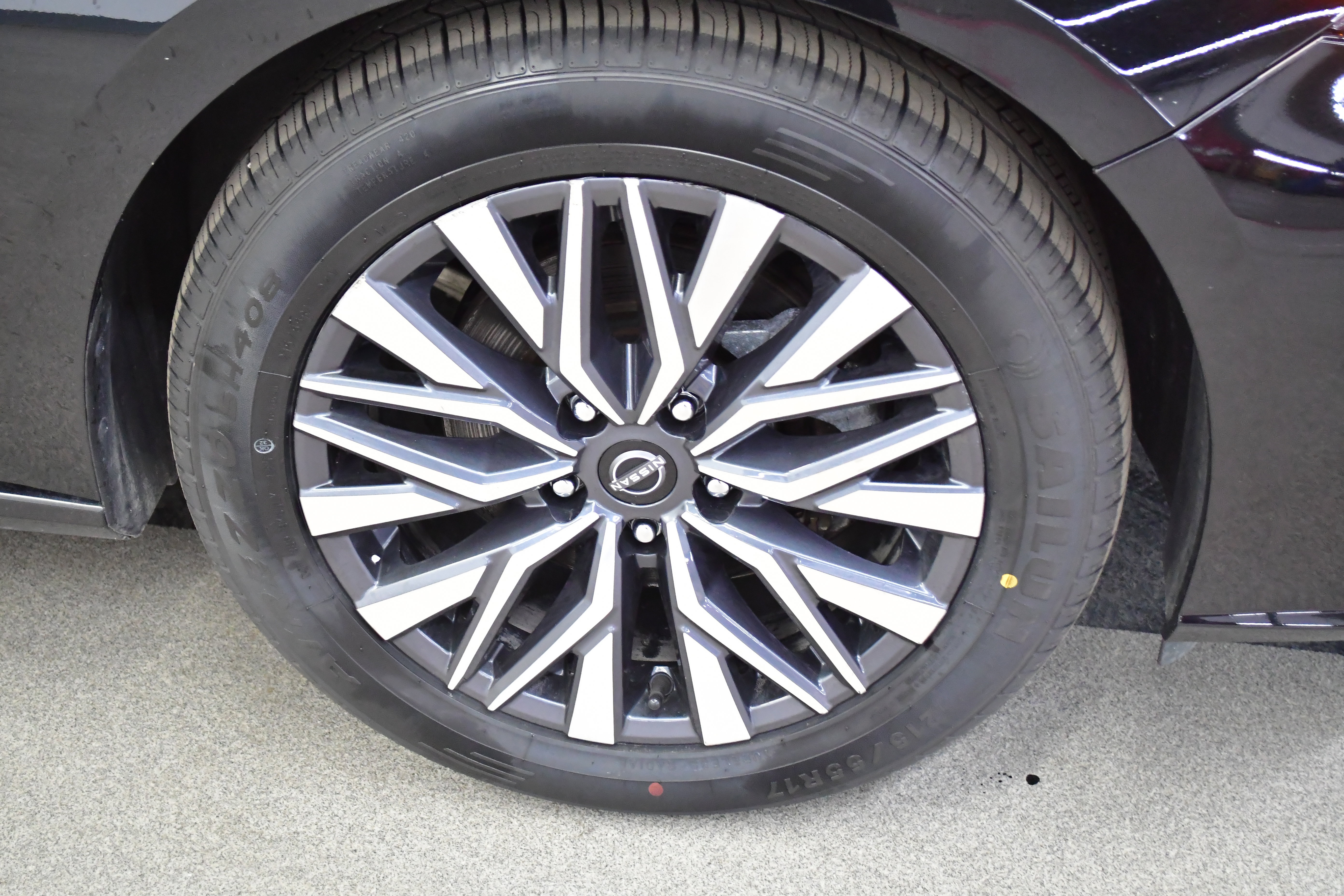 Used 2025 Nissan Altima 2.5 SV FWD image 36