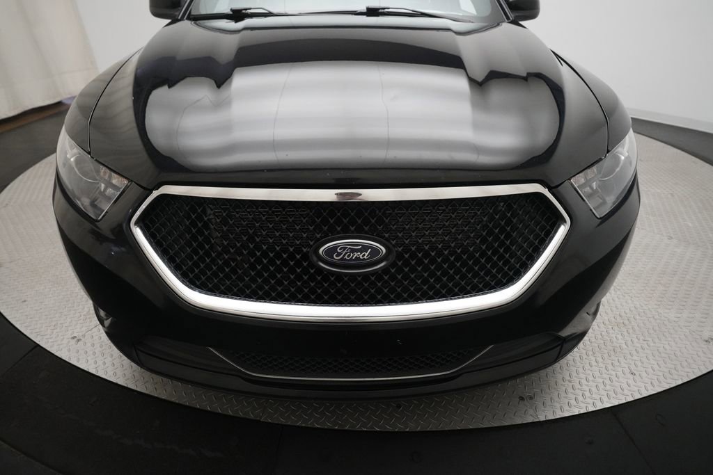 Used 2017 Ford Taurus SHO AWD/4WD image 23