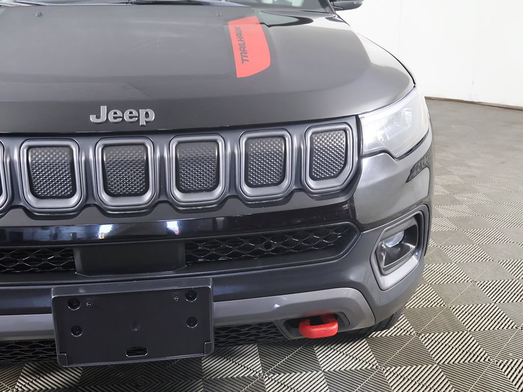 Used 2022 Jeep Compass Trailhawk AWD/4WD image 12