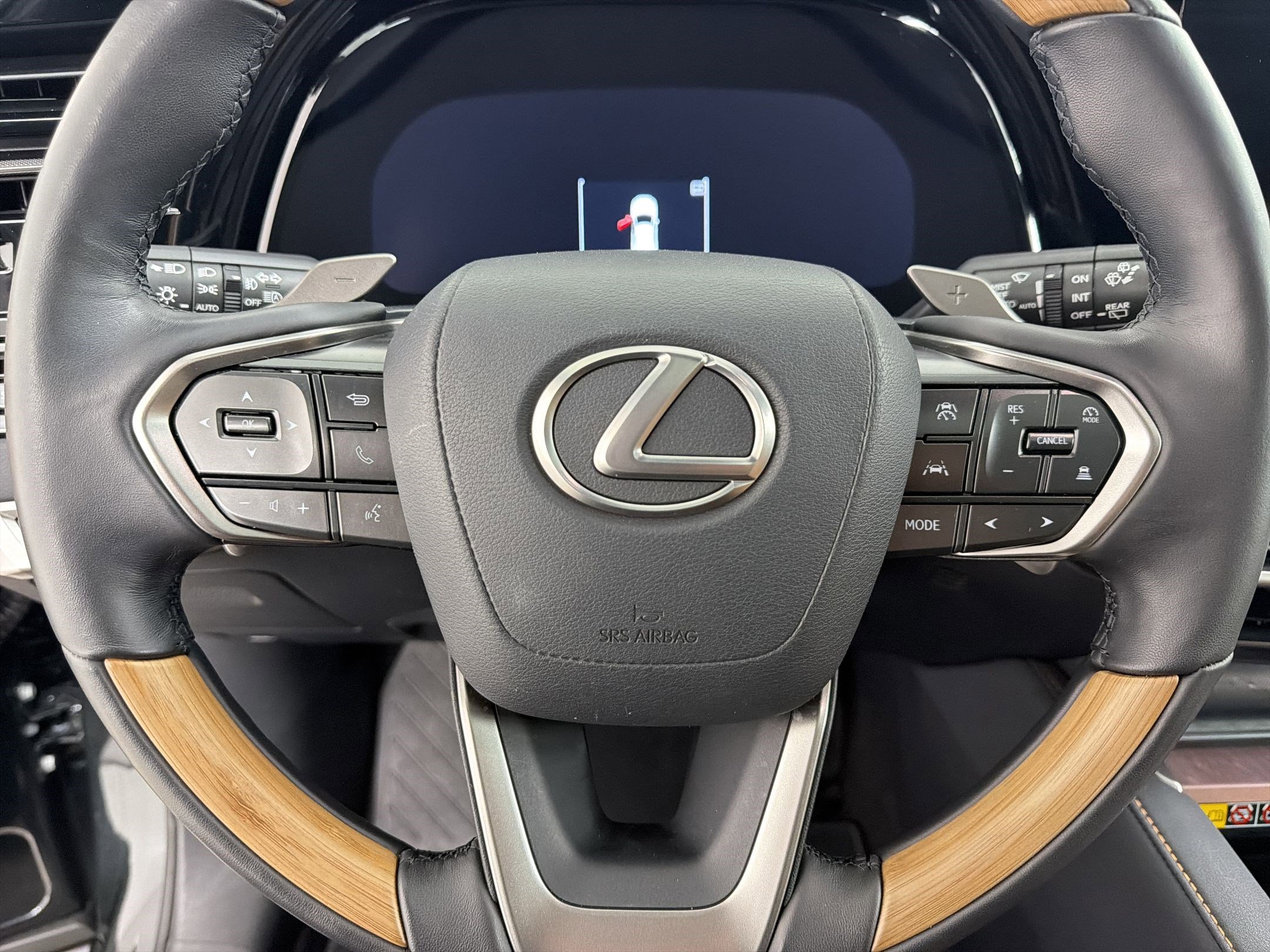 Certified 2025 Lexus RX 350 Premium w/ Accessory Package (Z1) image 17