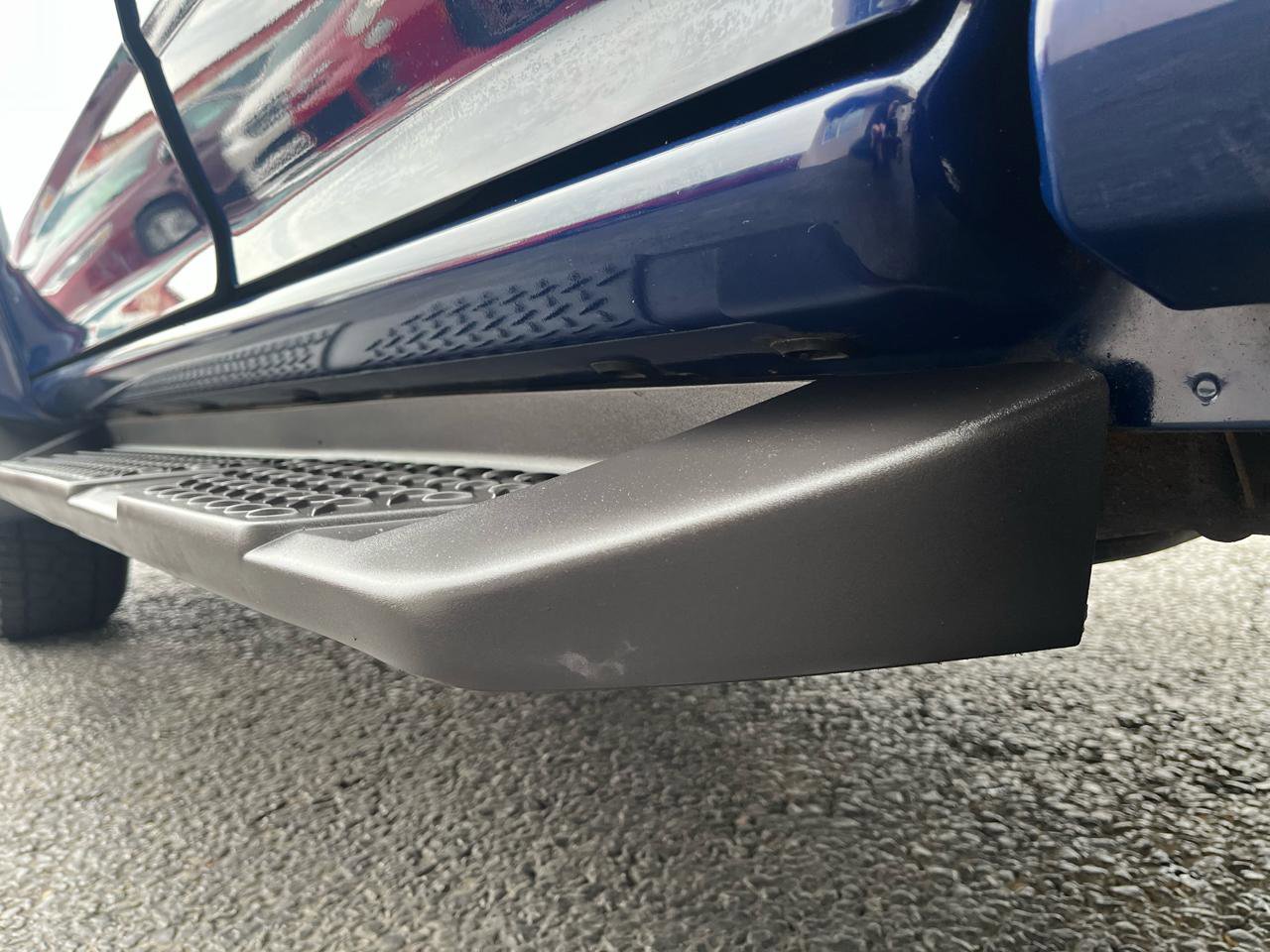 Used 2010 GMC Canyon SLE image 17
