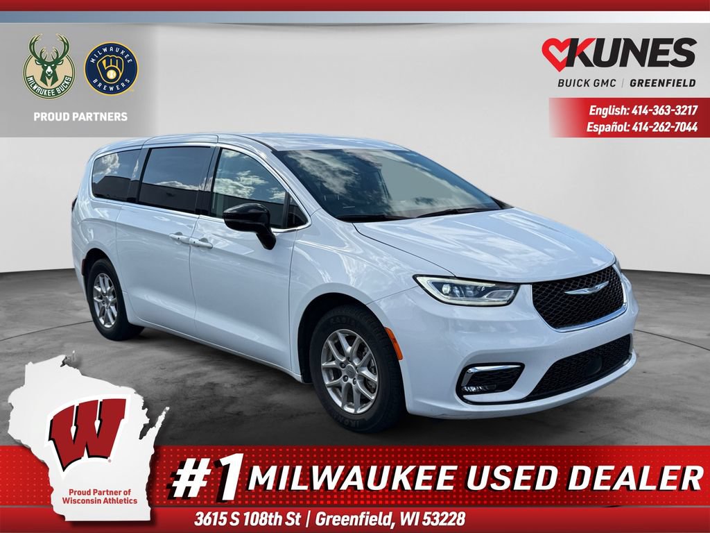 Used 2024 Chrysler Pacifica Touring-L