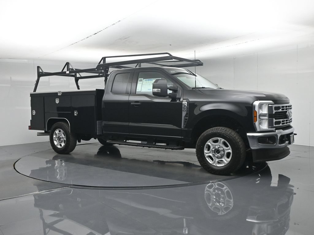 New 2026 Ford F350 XLT w/ FX4 Off-Road Package AWD/4WD image 6