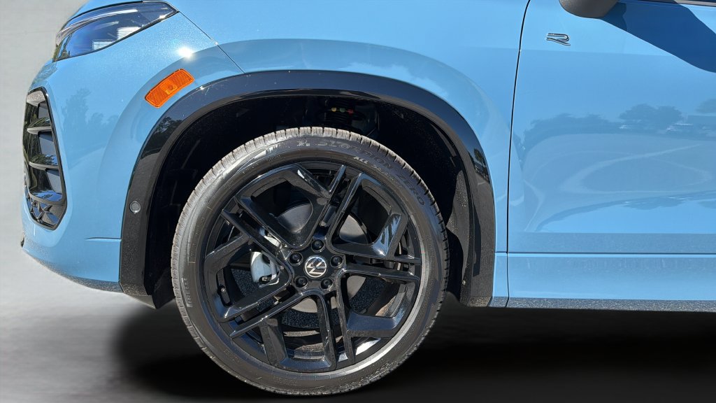 New 2026 Volkswagen Tiguan SE R-Line FWD image 37