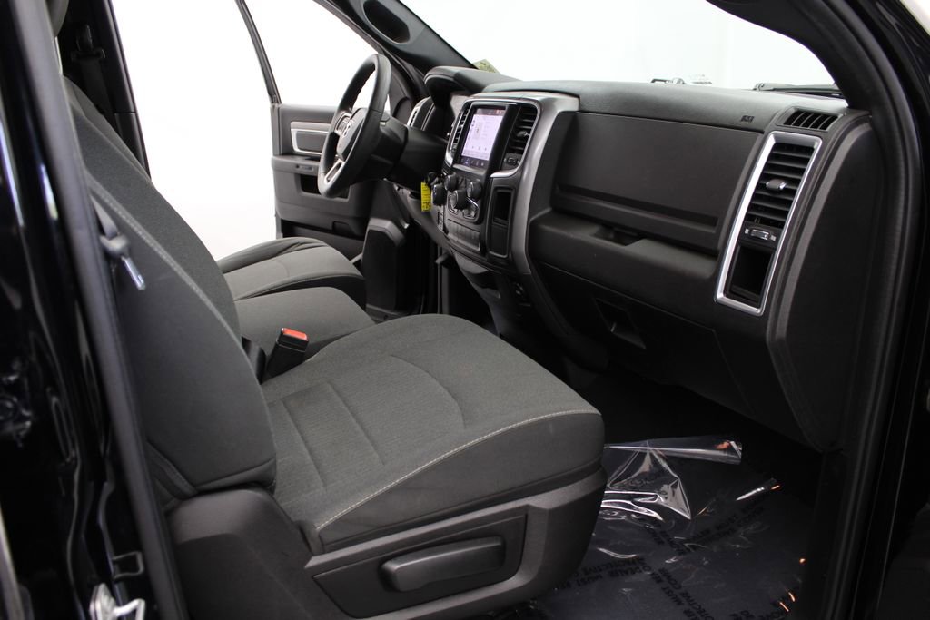 Used 2022 RAM 1500 Classic Warlock w/ Electronics Group AWD/4WD image 22