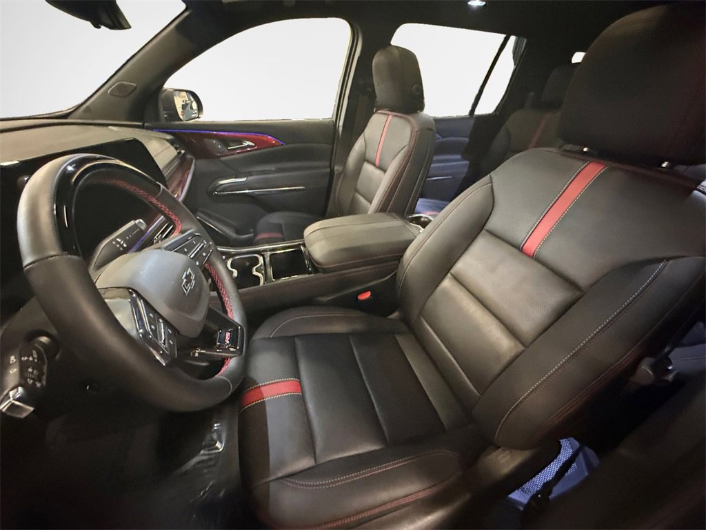 Certified 2025 Chevrolet Traverse RS w/ LPO, Floor Liner Package image 12