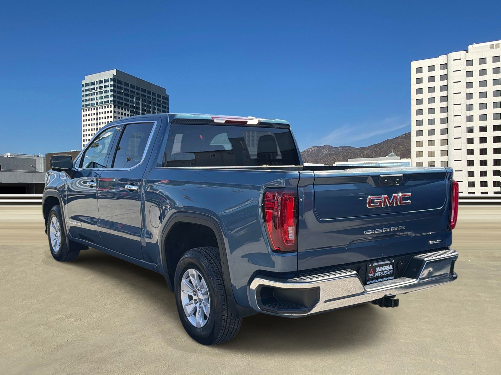 Used 2024 GMC Sierra 1500 SLT RWD image 3
