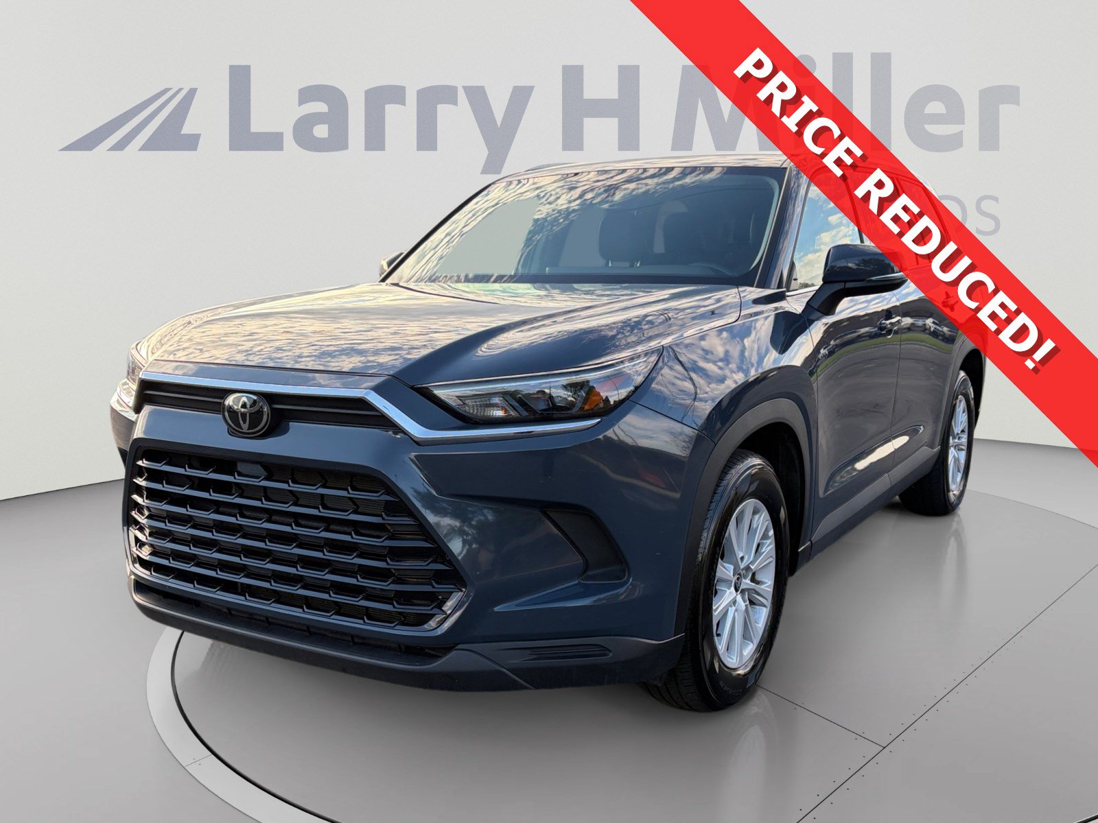 Used 2025 Toyota Grand Highlander AWD image 1