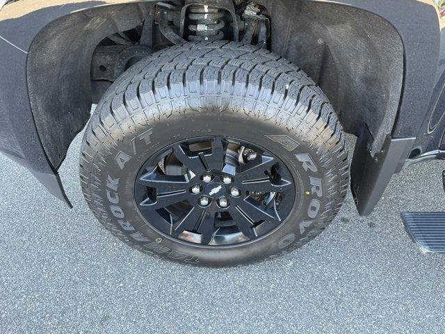 Used 2021 Chevrolet Colorado Z71 w/ Z71 Midnight Edition AWD/4WD image 12