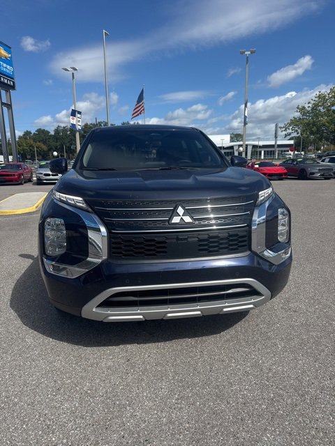 Used 2023 Mitsubishi Outlander SE