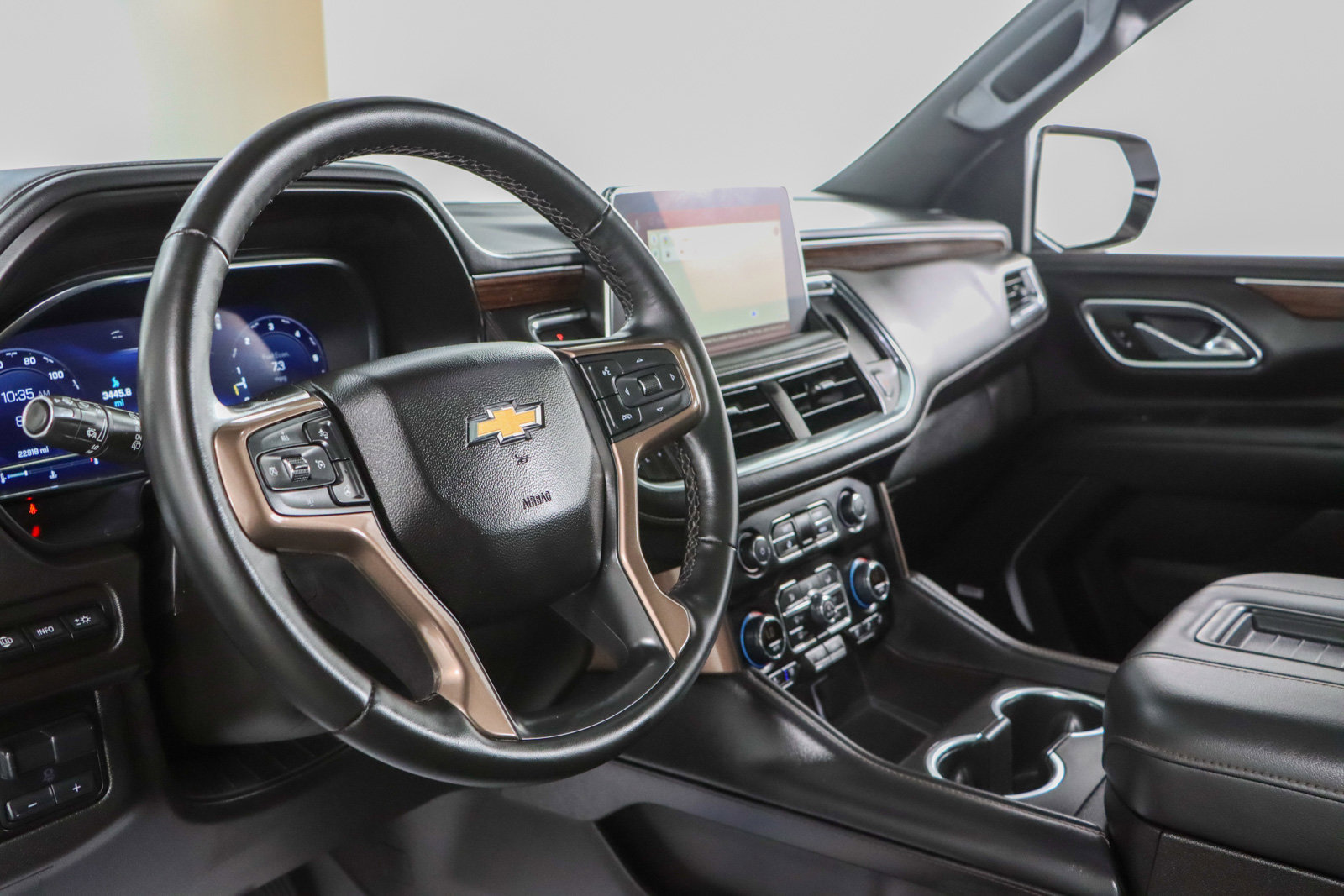 Used 2023 Chevrolet Tahoe High Country w/ Premium Package AWD/4WD image 27