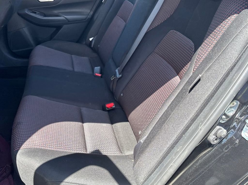 Used 2026 Nissan Sentra SR w/ Floor Mat Package FWD image 5