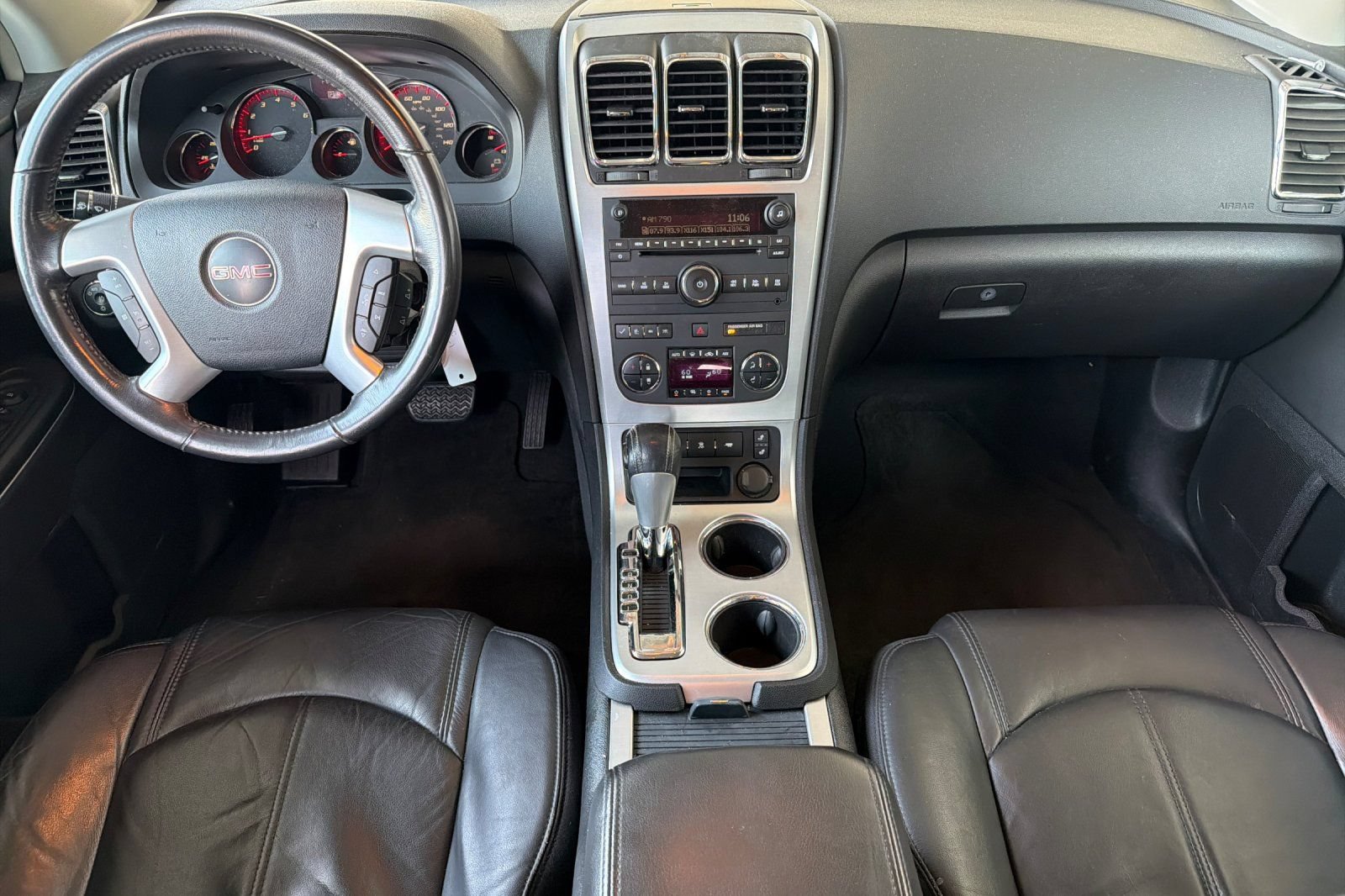 Used 2009 GMC Acadia SLT w/ Visibility Package FWD image 12