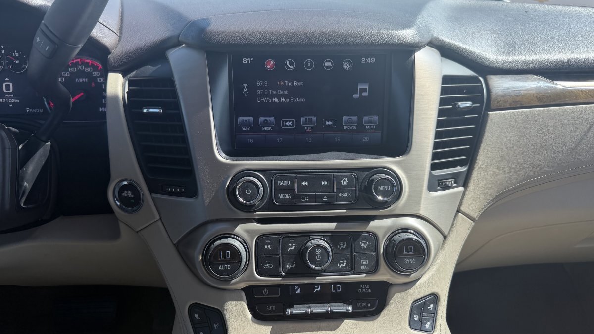 Used 2016 GMC Yukon XL Denali w/ Open Road Package image 23