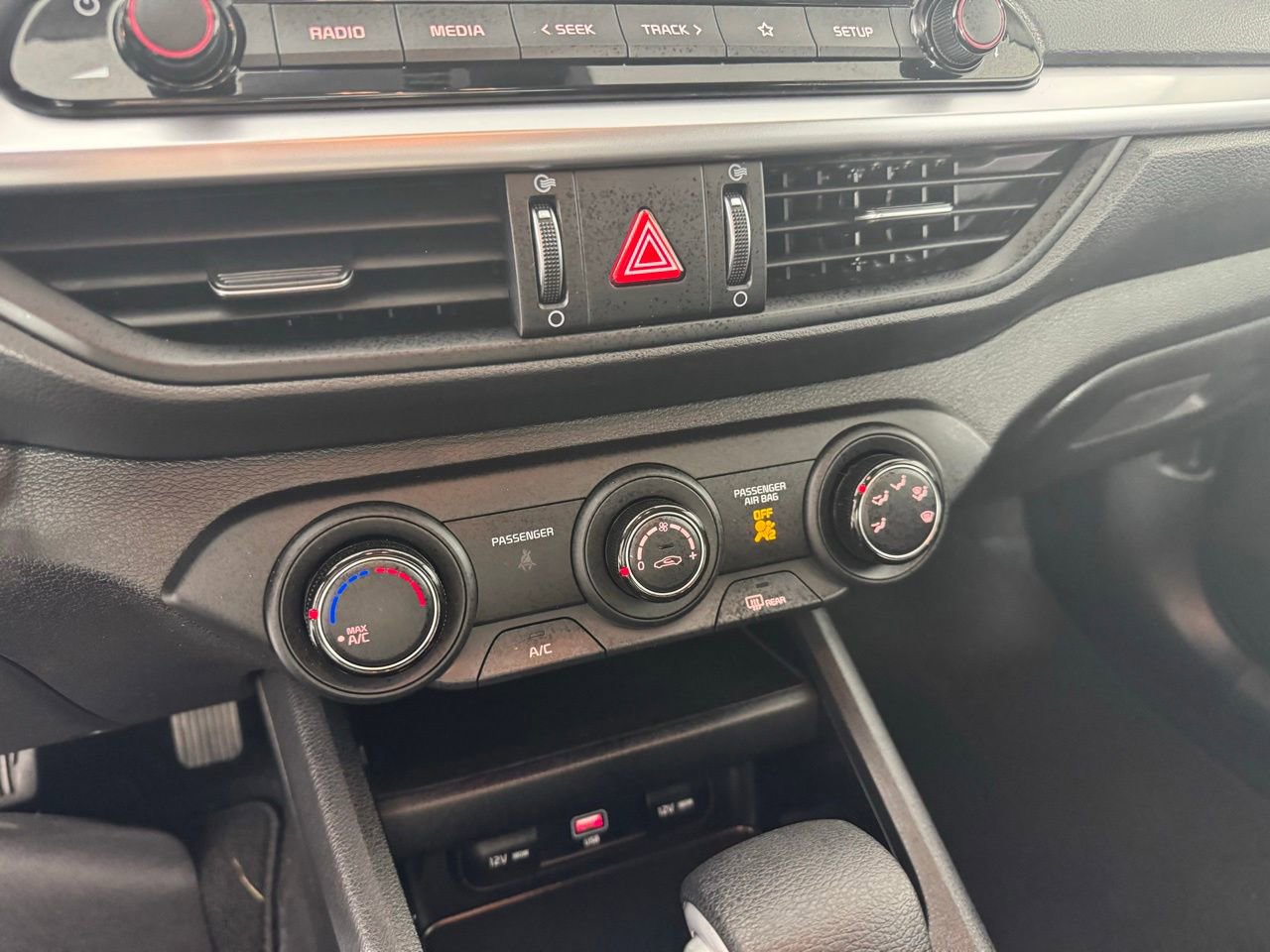 Used 2023 Kia Forte LXS w/ LXS Technology Package image 17