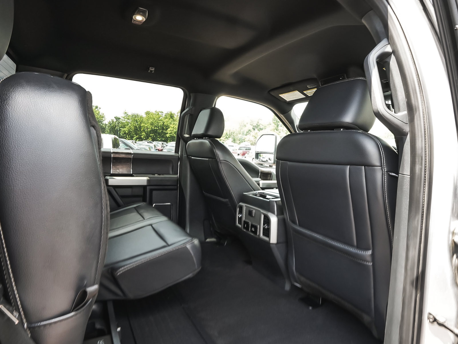 Used 2022 Ford F250 Lariat w/ Lariat Ultimate Package AWD/4WD image 41